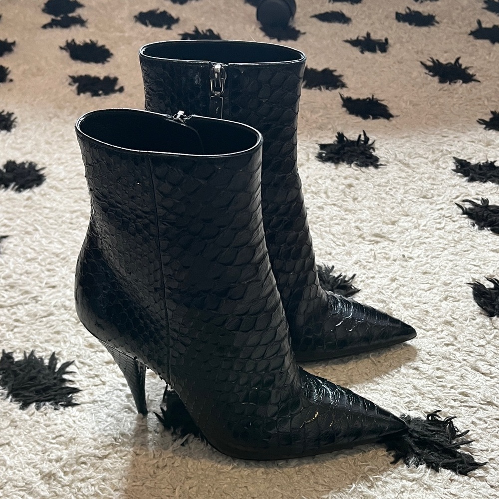 Saint Laurent size 36.5 Black Python booties Textured Ankle Boots - Picture 2 of 13